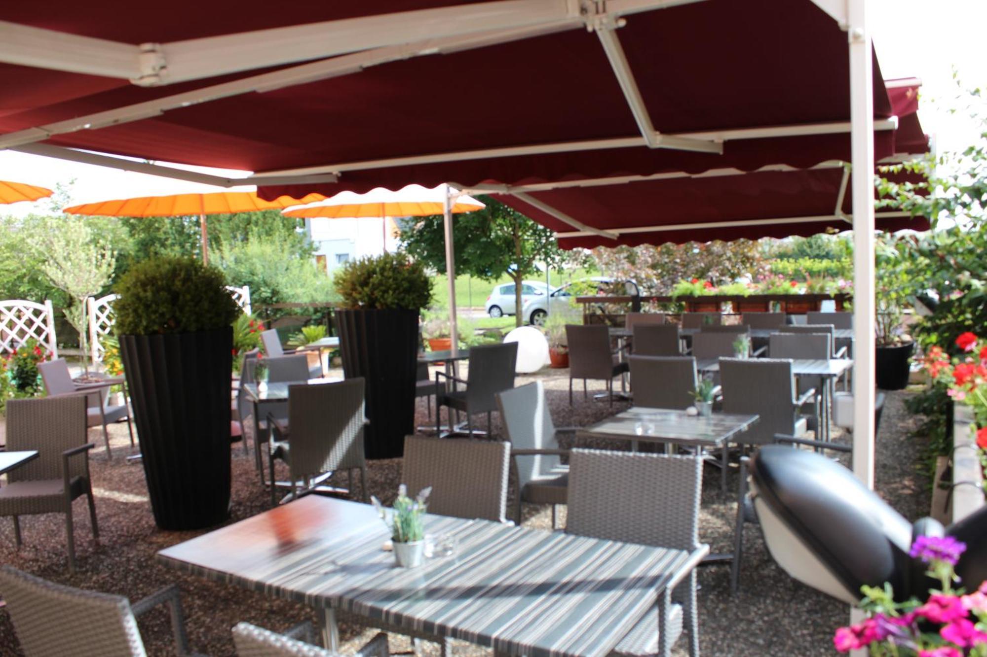 Hotel Restaurant Crystal Erstein Eksteriør billede