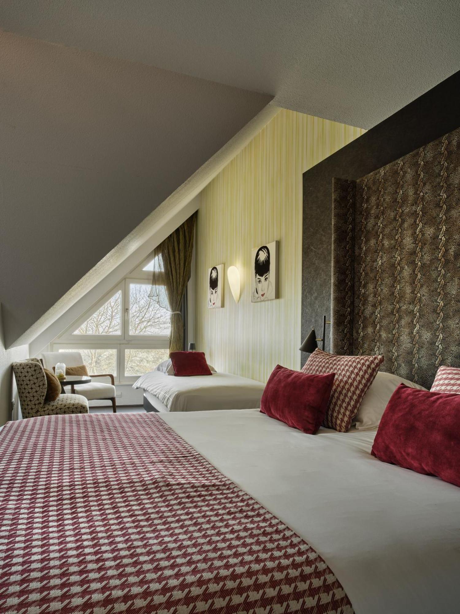 Hotel Restaurant Crystal Erstein Eksteriør billede