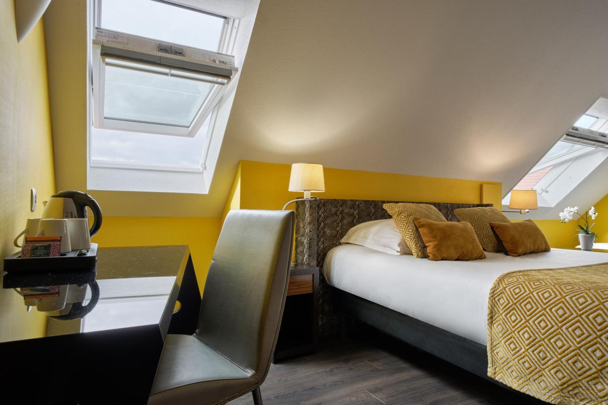 Hotel Restaurant Crystal Erstein Eksteriør billede