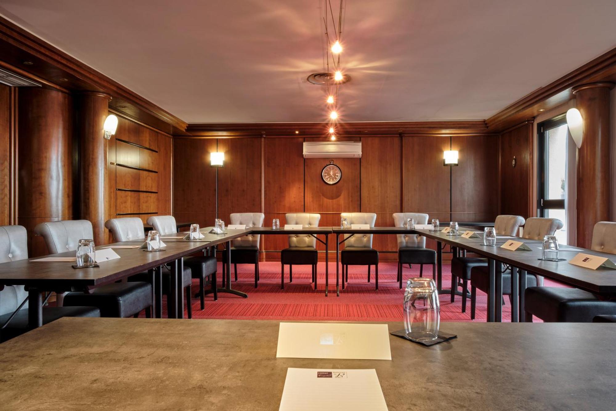 Hotel Restaurant Crystal Erstein Eksteriør billede