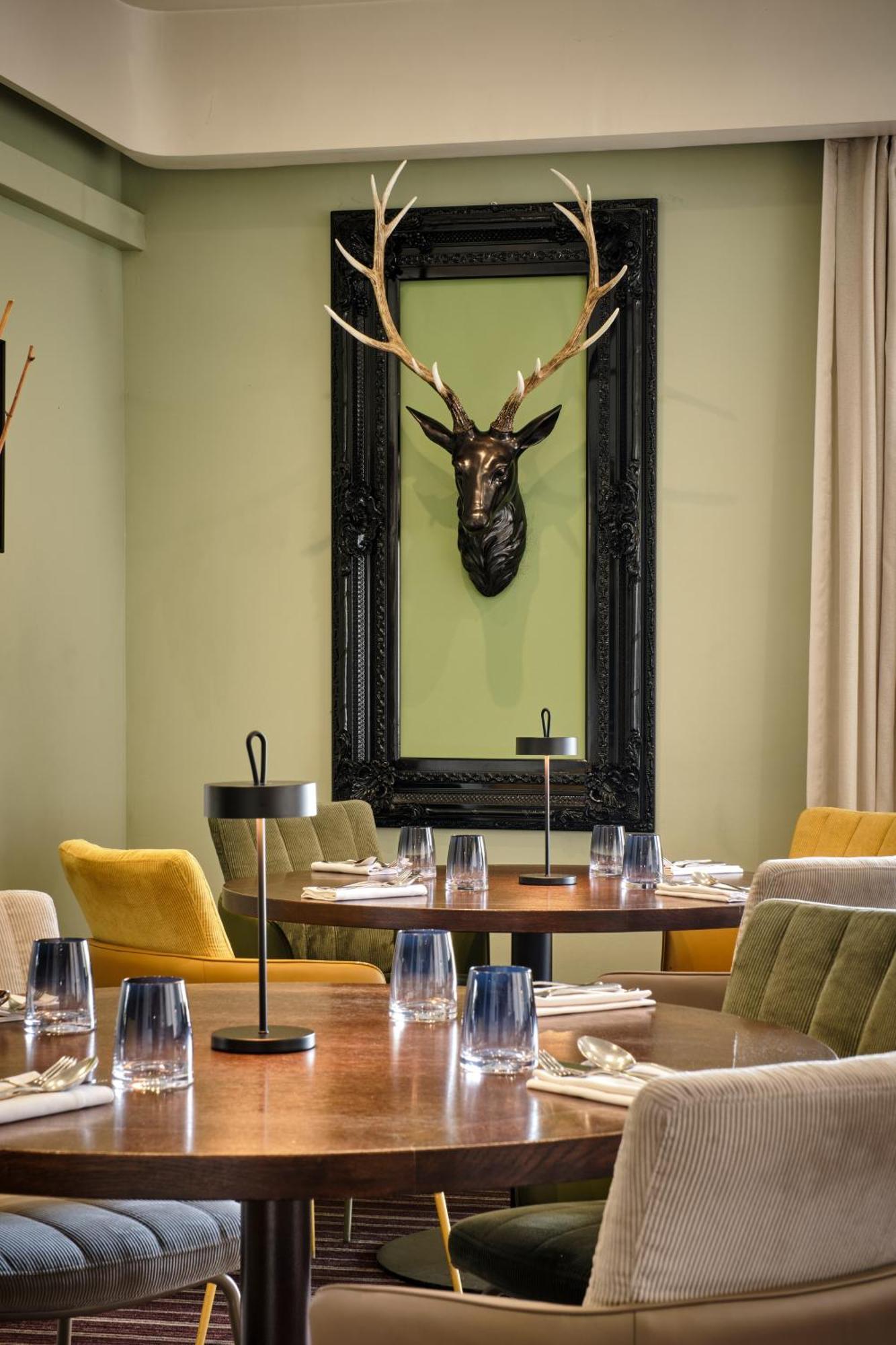 Hotel Restaurant Crystal Erstein Eksteriør billede