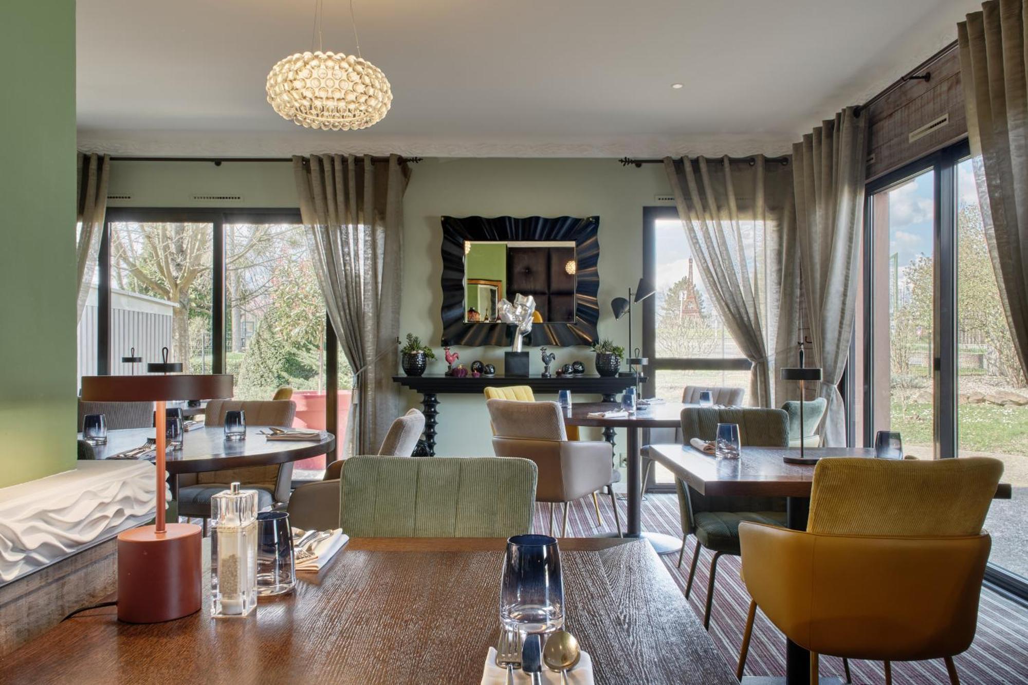 Hotel Restaurant Crystal Erstein Eksteriør billede