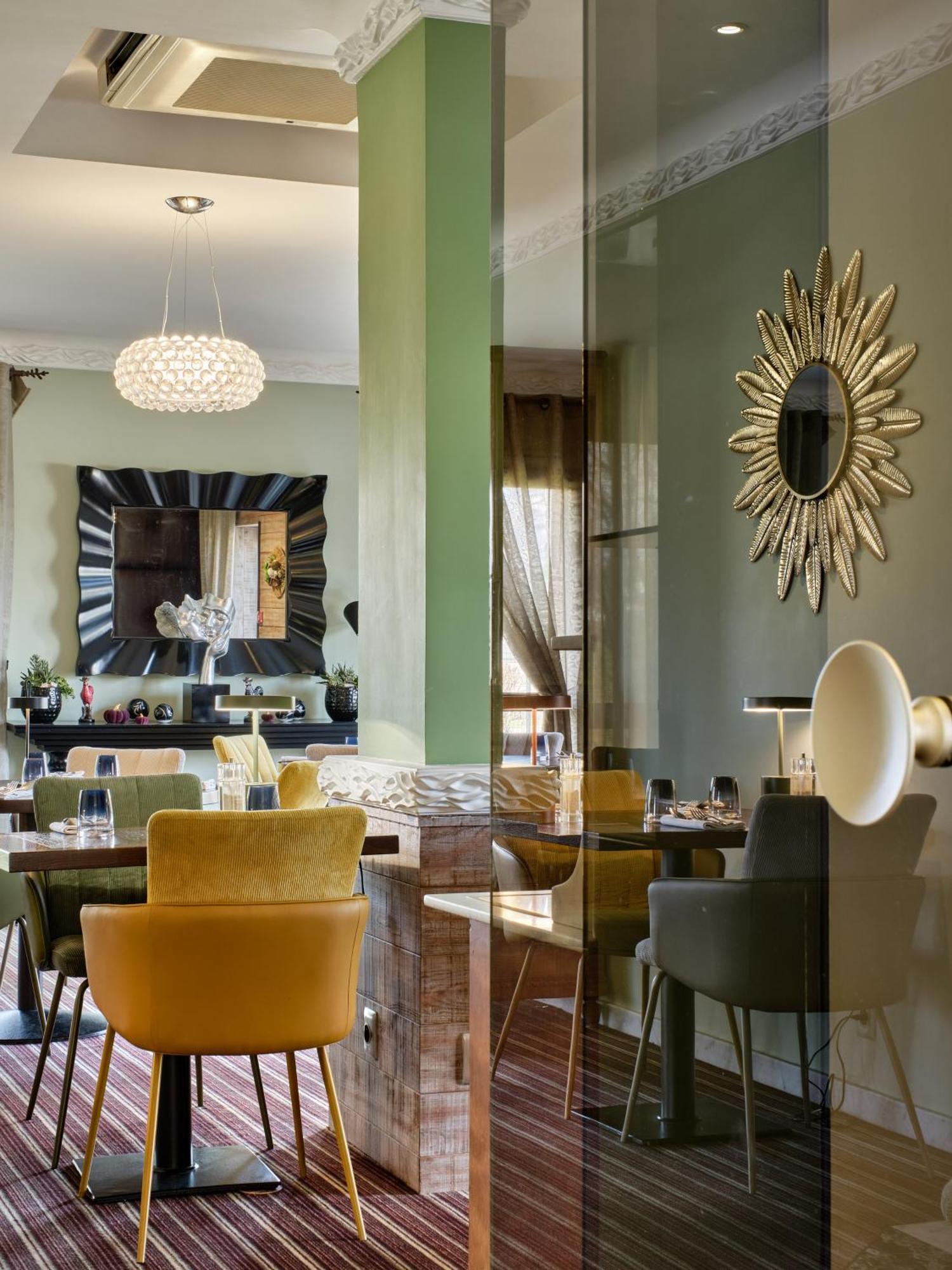 Hotel Restaurant Crystal Erstein Eksteriør billede